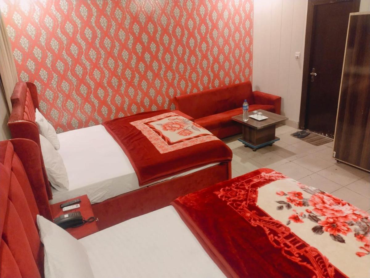 Royal Fort Executive Hotel Gulberg Lahore Eksteriør bilde