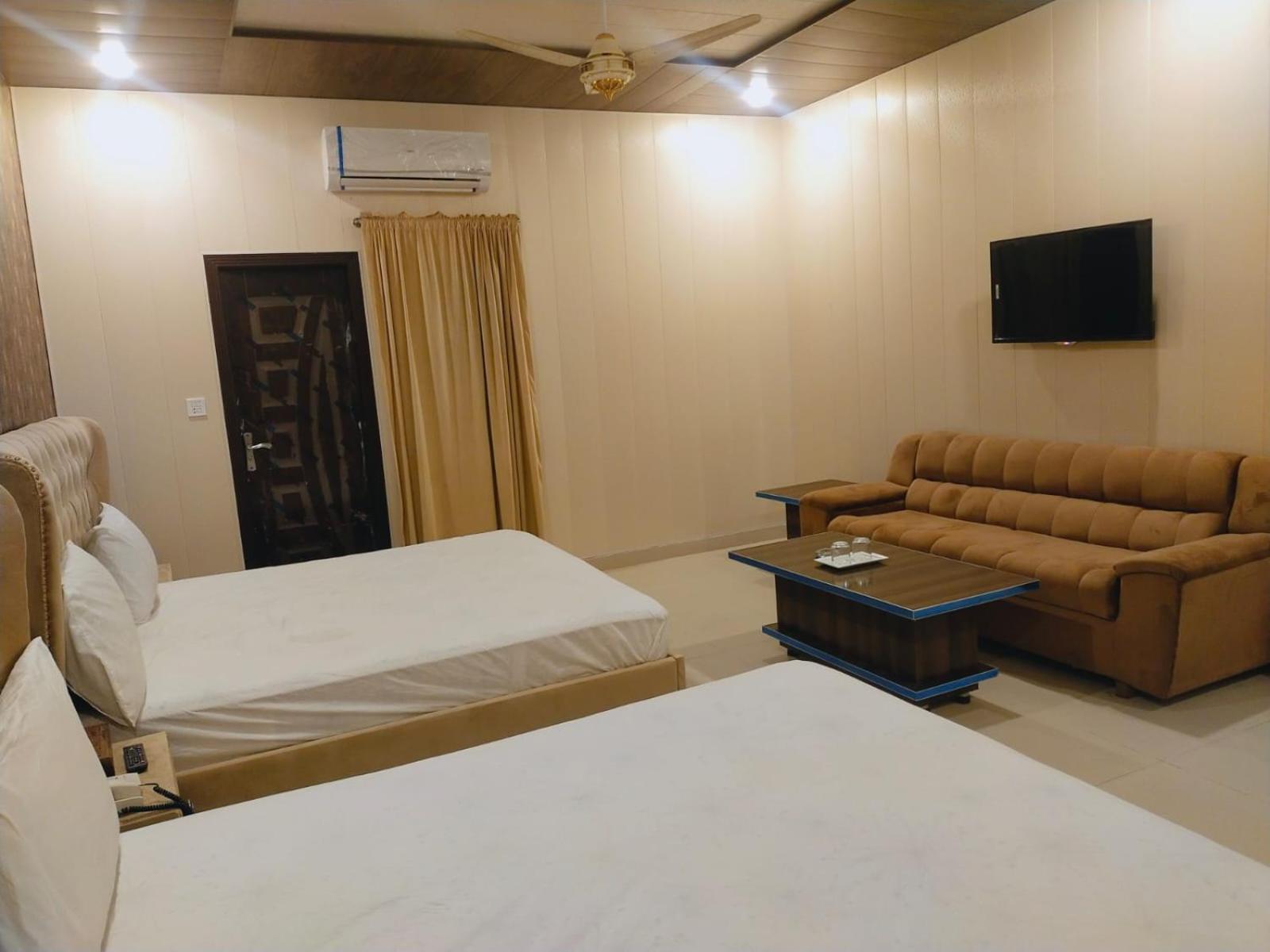 Royal Fort Executive Hotel Gulberg Lahore Rom bilde